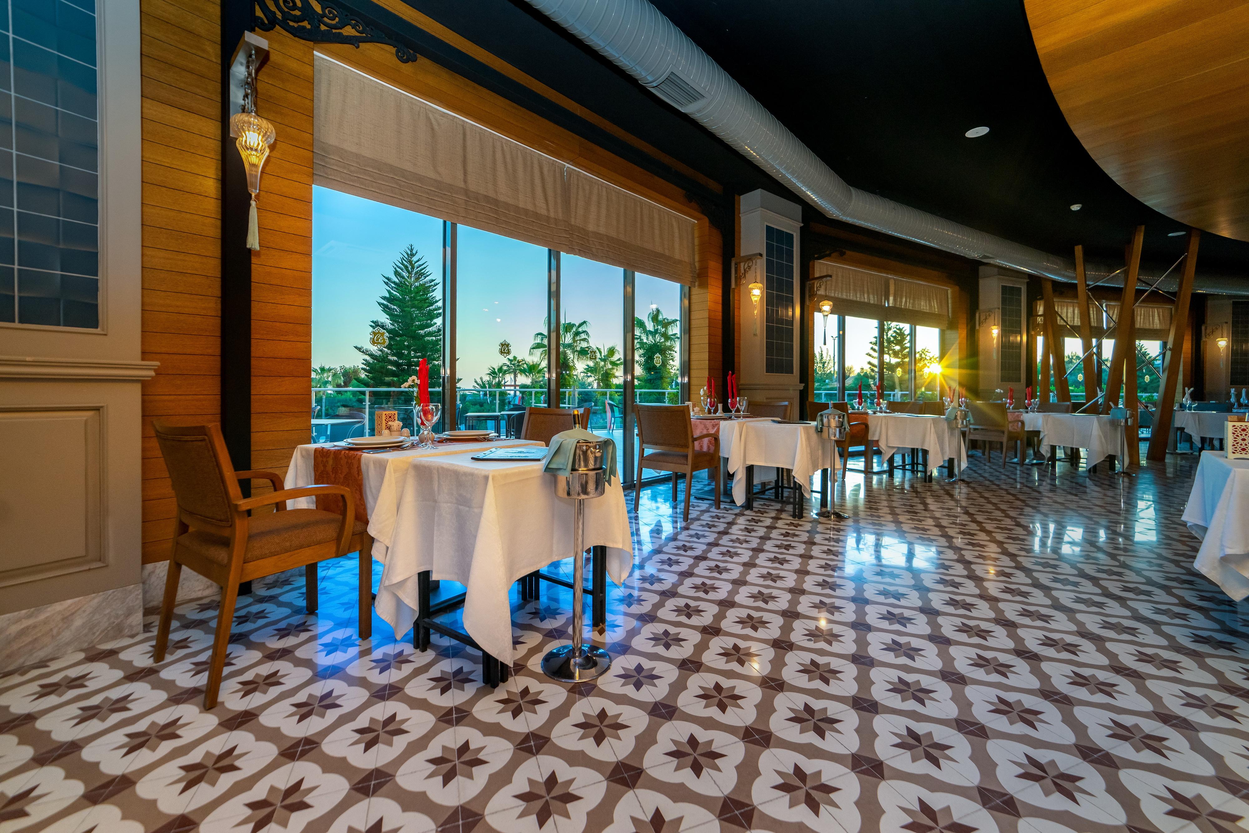 Commodore Elite Suite And Spa - Adults Only 18/20