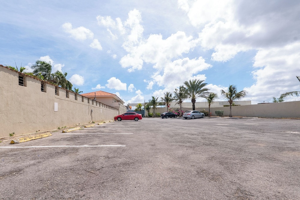 Delynne Boutique Hotel 39/50