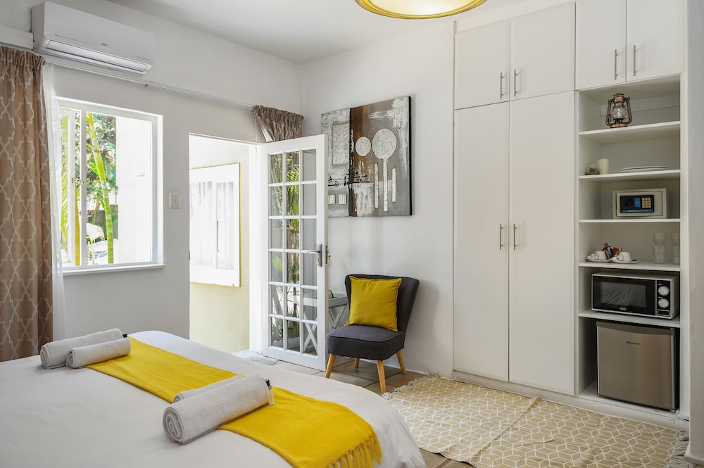 Caza Beach Guesthouse 14/50