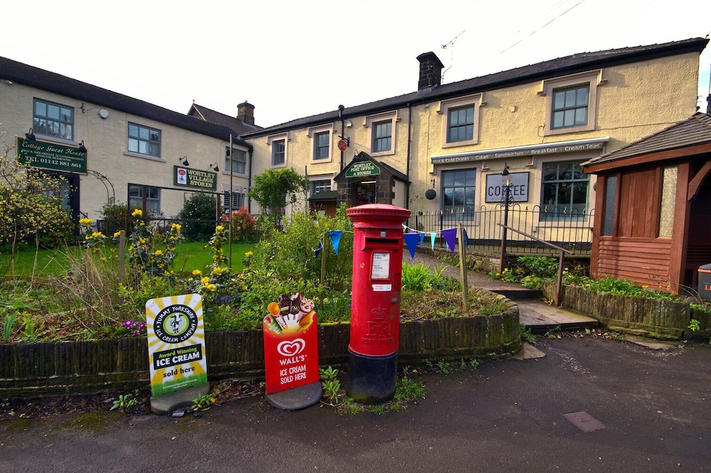 Wortley Cottage Guest House 53/58