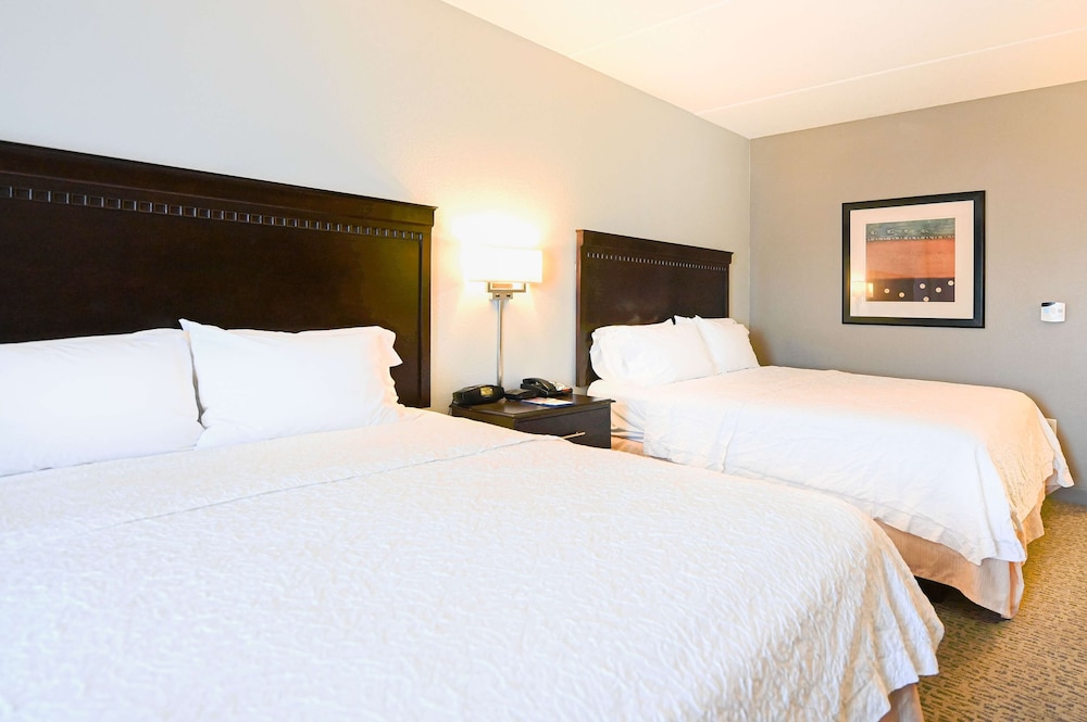 Hampton Inn Suites Smithfield 15/31