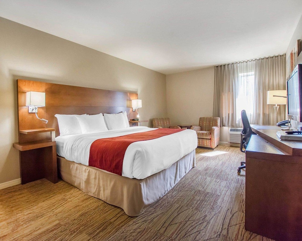 Comfort Inn Mont Laurier, QC 10/46