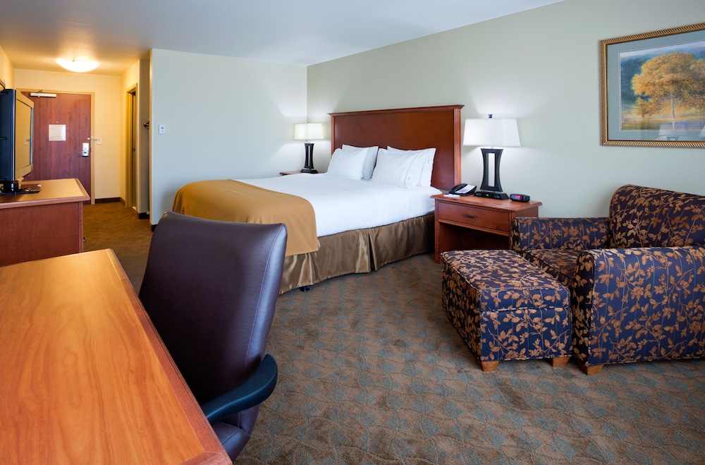 Holiday Inn Express Hotel And Suites Mason City 21/76