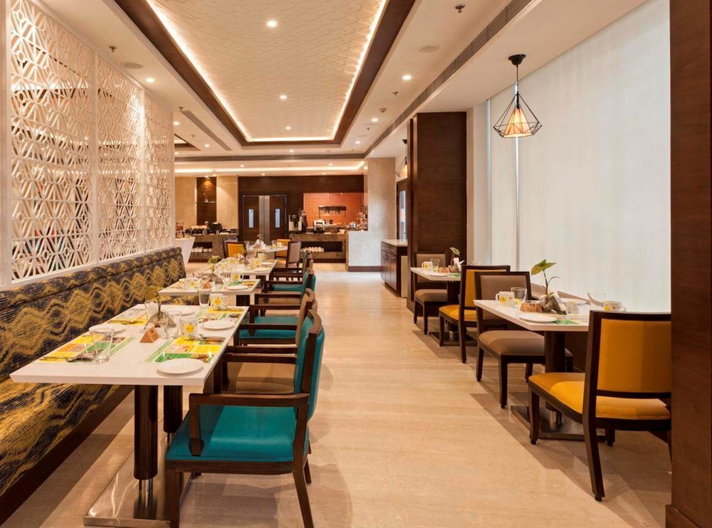 Lemon Tree Hotel Lucknow 17/23