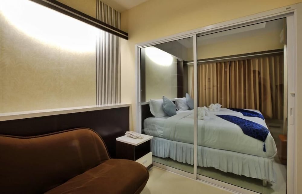 Excella Hotel 24/52