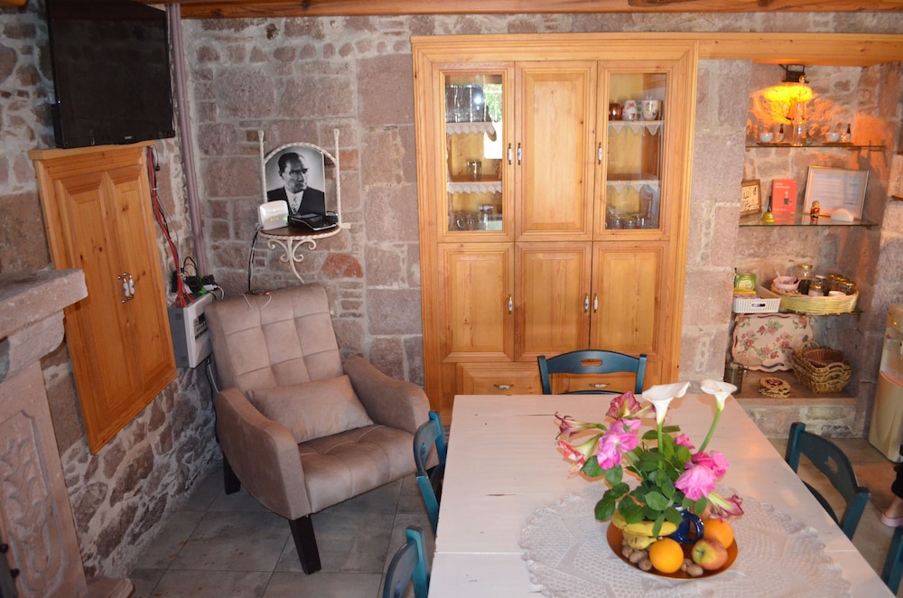 Fragrante Hotel Adult Only 5/50