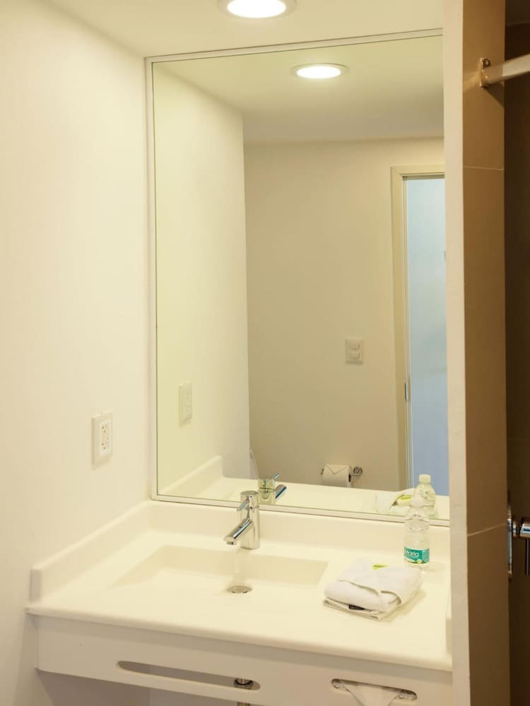 City Express Junior By Marriott Puebla Finsa 58/60
