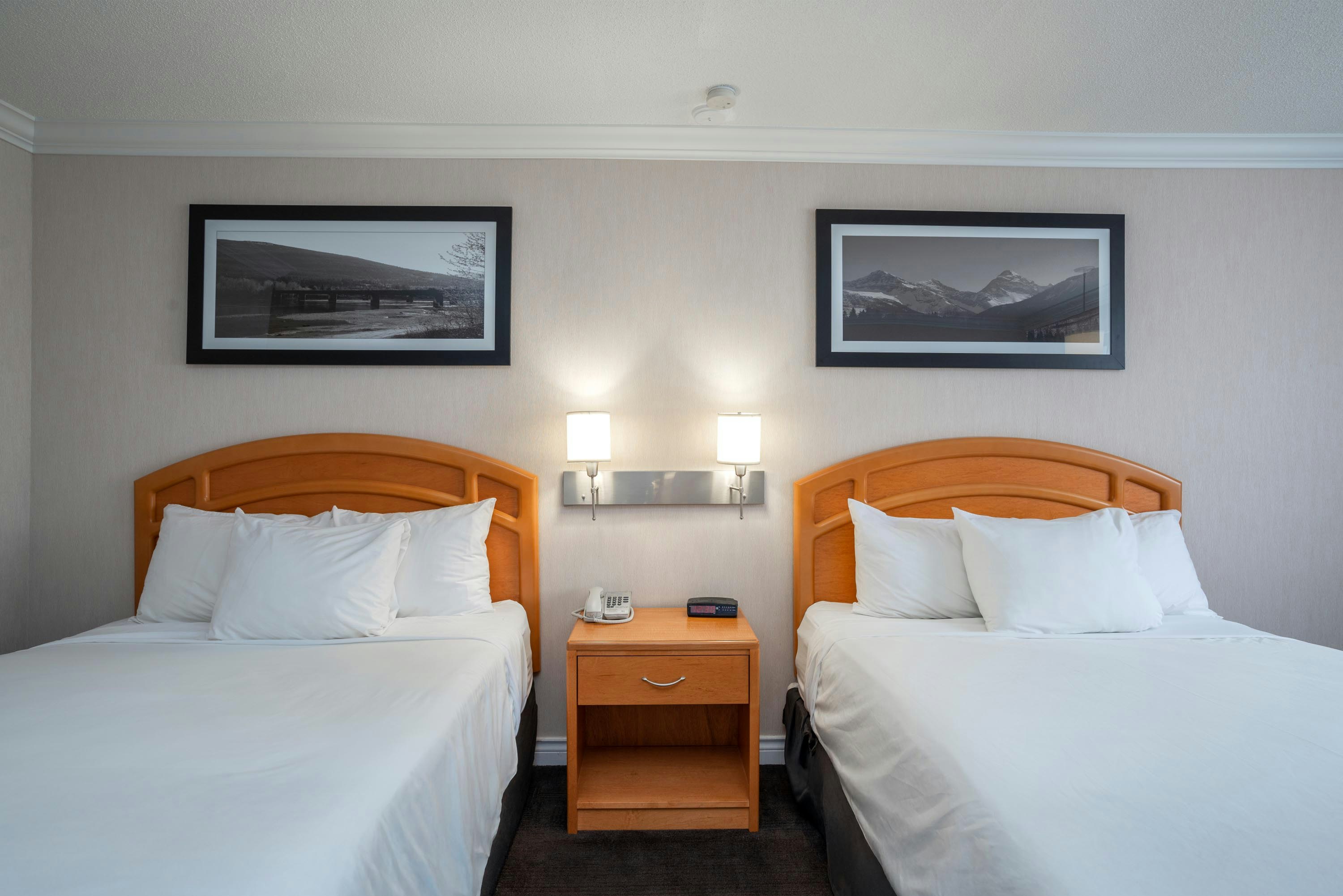 Standard, 2 Queen Beds, Monahee Building