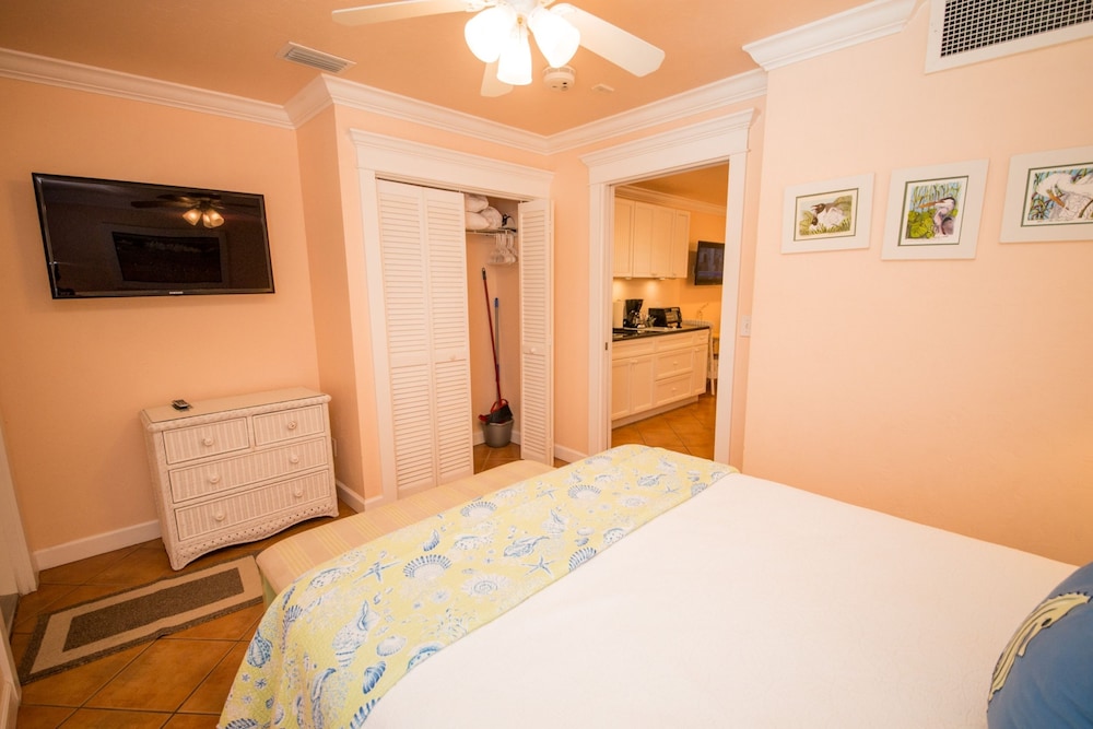 Tropic Isle Beach Resort 14/68