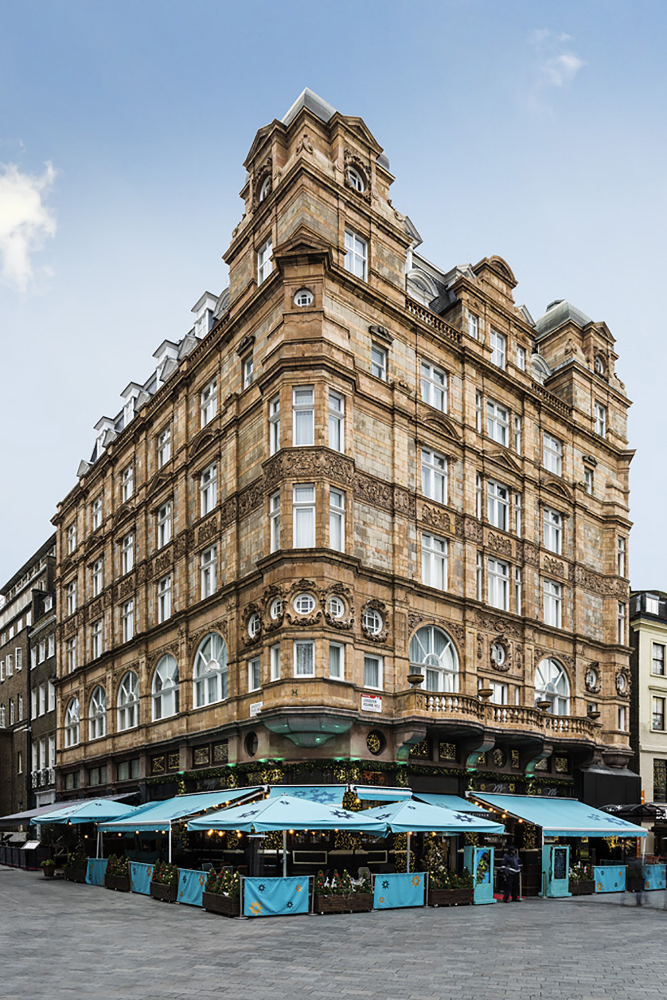 Victory House Leicester Square 8/85