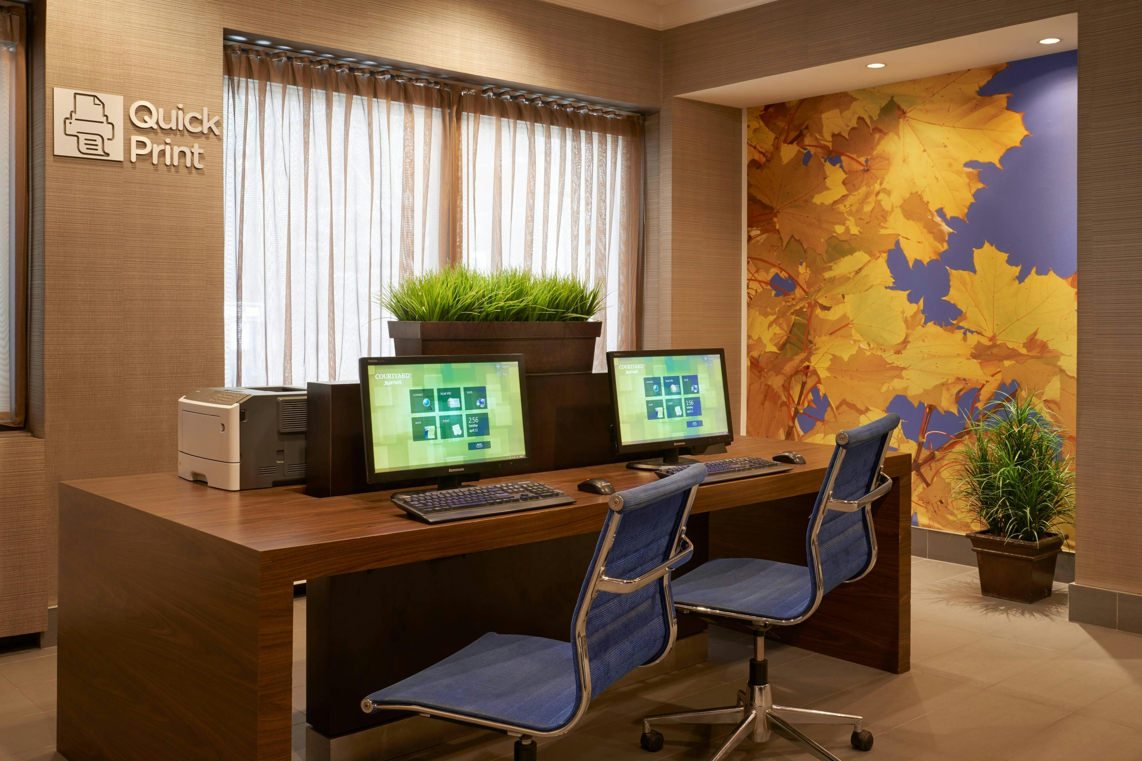 Courtyard By Marriott Downtown Toronto 19/25