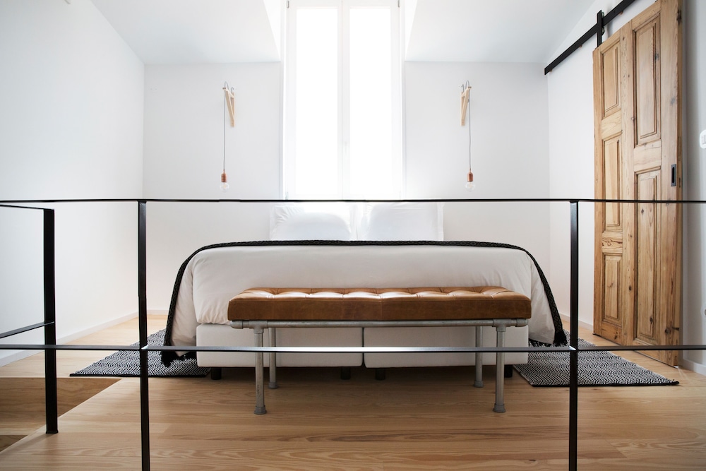 SAPIENTIA BOUTIQUE HOTEL 43/73