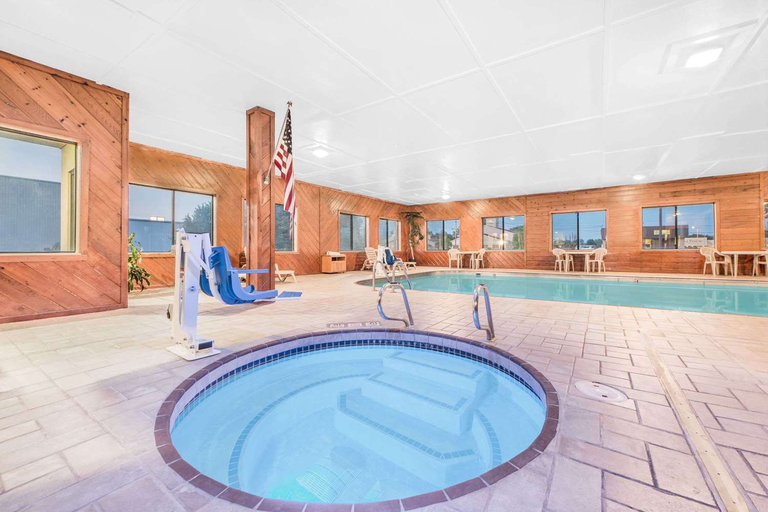 Super 8 by Wyndham Ottumwa 5/9