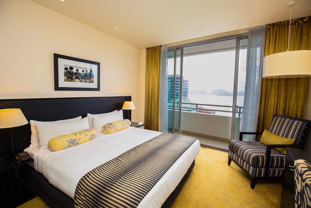 Grand Papua Hotel A Member of Radisson Individuals 19/70