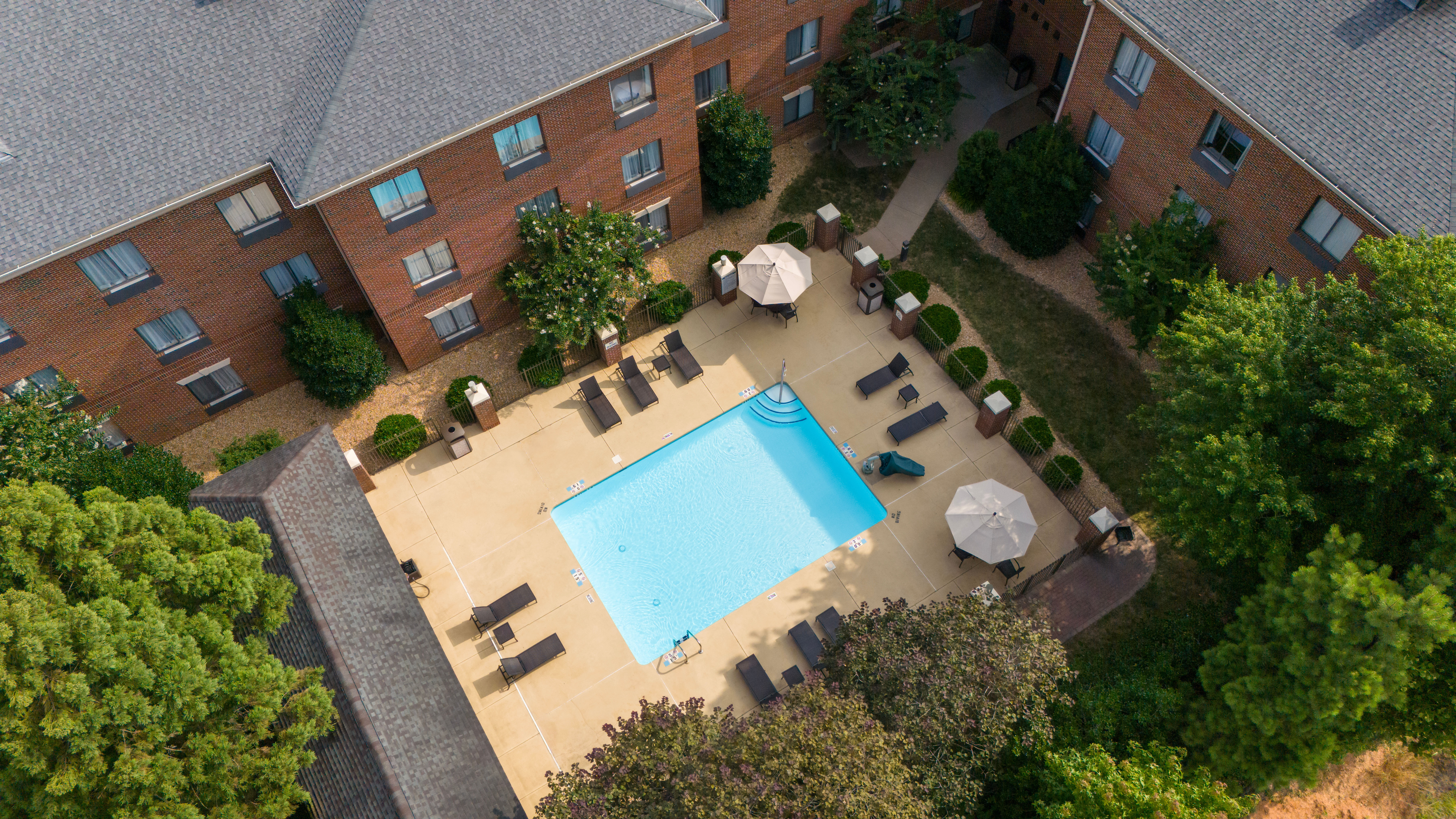 Holiday Inn Express Hotel Suites Raleigh North Wake Forest 66/76