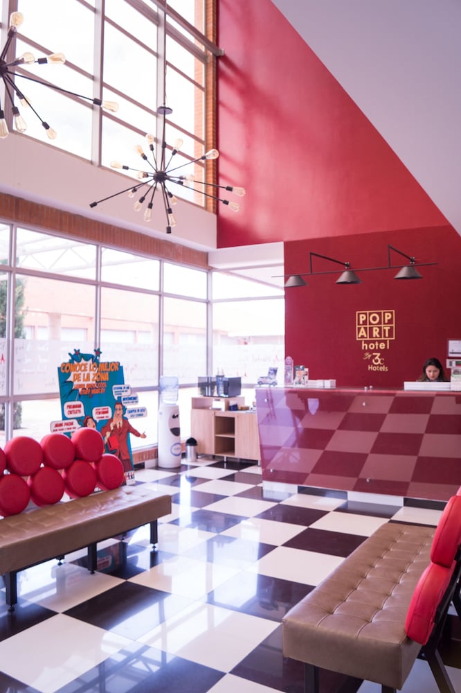 Pop Art Hotel Y Centro De Convenciones 11/70