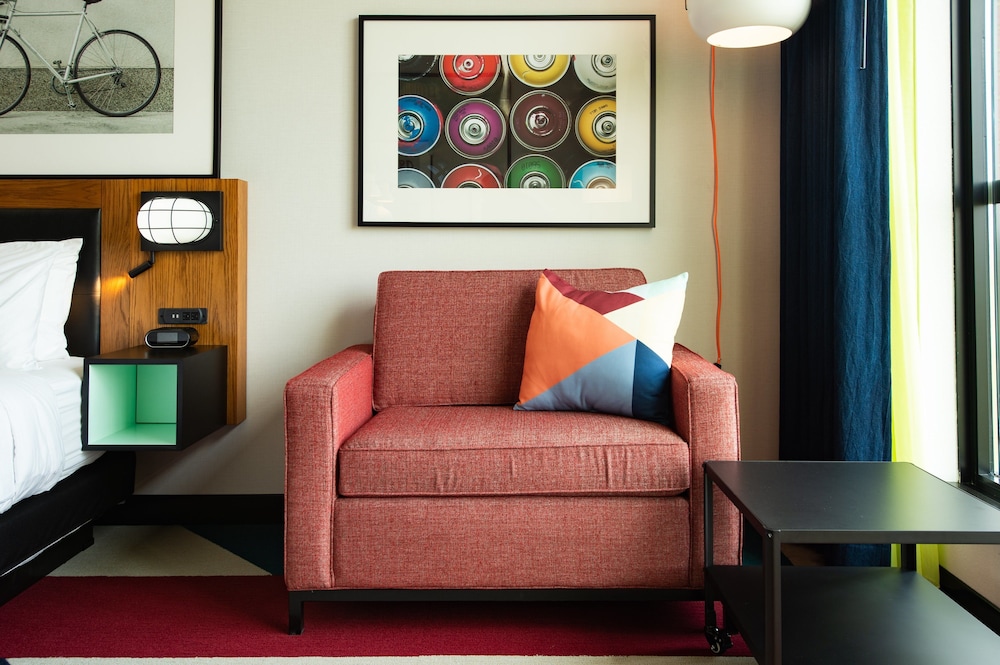 Hotel Indigo Madison Downtown 64/80