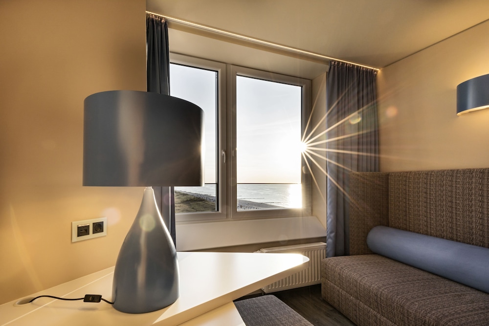a-ja Warnemuende. Das Resort 47/56