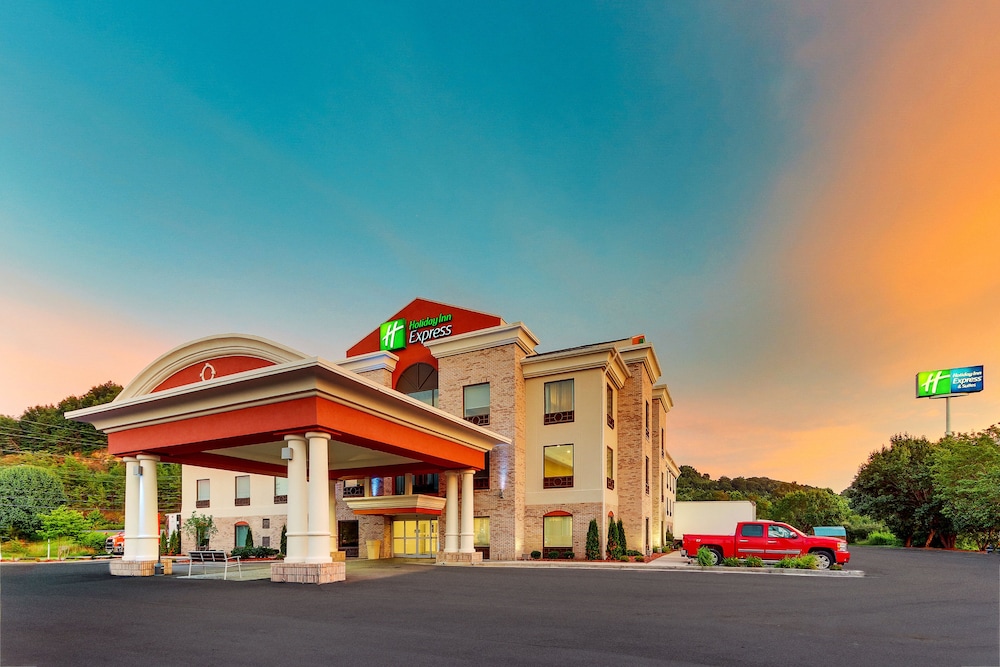 Holiday Inn Express & Suites Corbin, an IHG Hotel 52/61