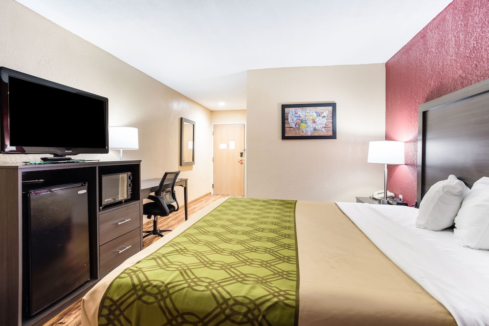 Econo Lodge Painted Post - Corning 10/23
