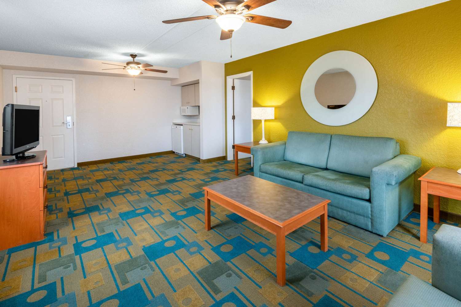 Travelodge by Wyndham Amarillo West Medical Center 17/30
