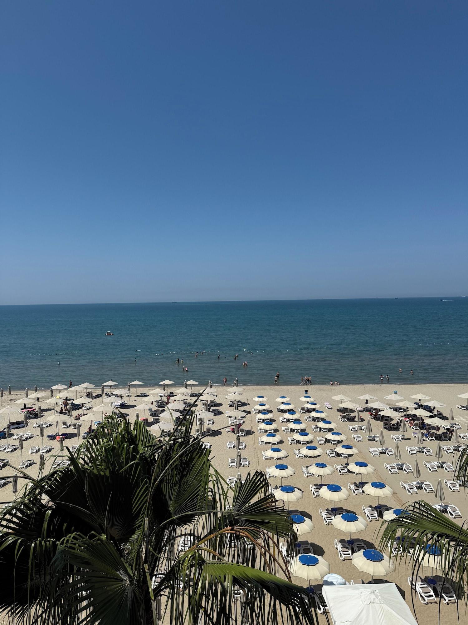 Adria Palace 57/64