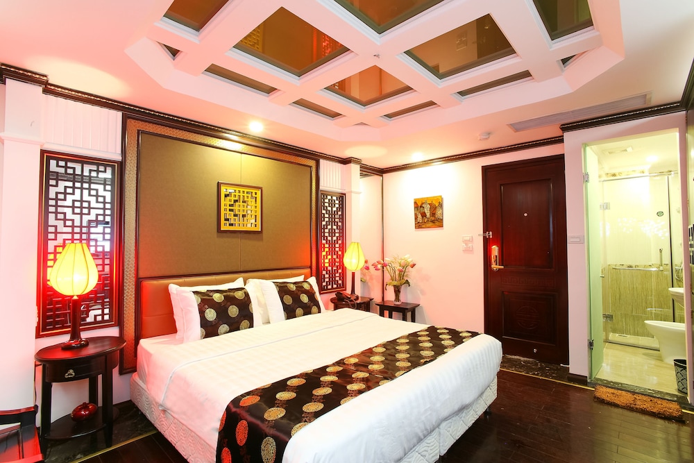 Church Legend Hotel Hanoi 8/20