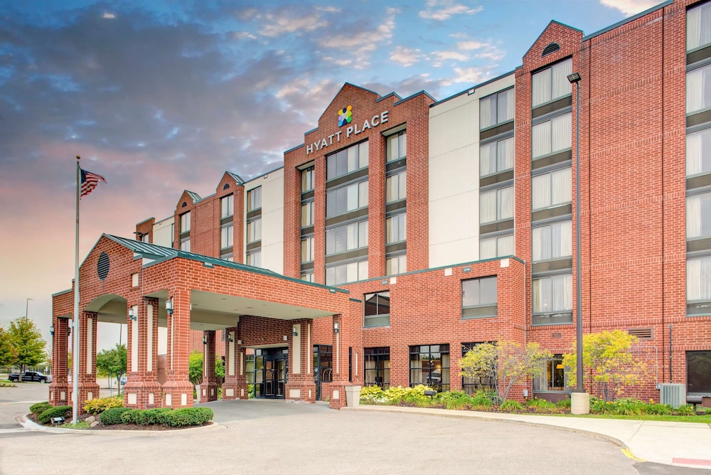 Hyatt Place Detroit/Livonia 62/66
