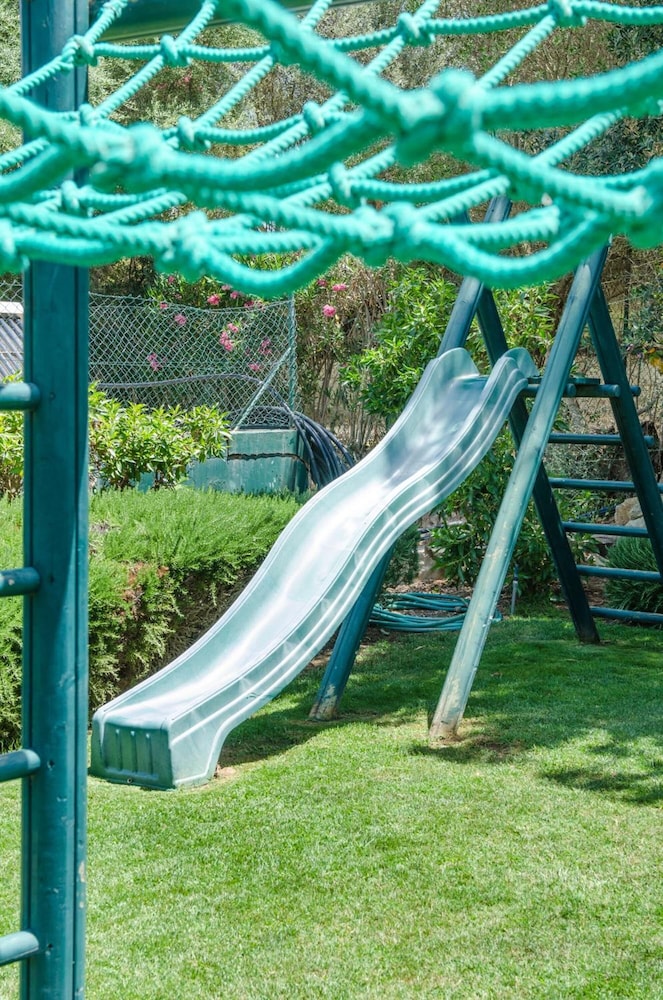 Jardim Da Meia Praia 32/72