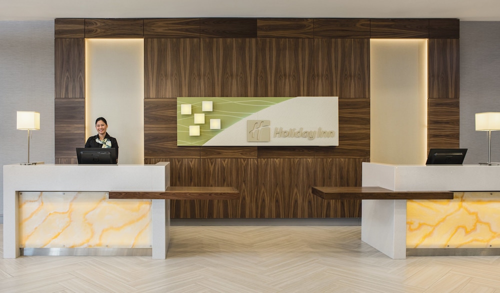 Holiday Inn Winnipeg South 3/81