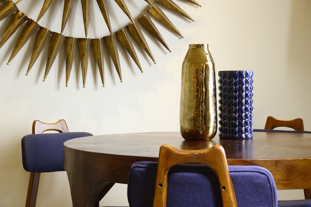 Dalma Old Town Suites 63/72