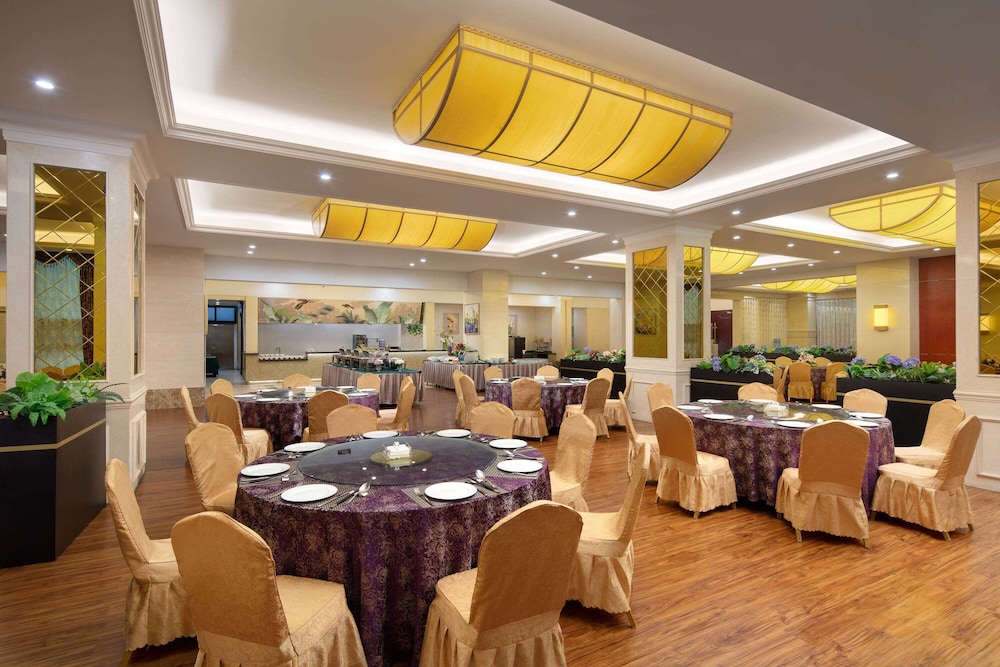 Diyicun Hot Spring Hotel 30/35