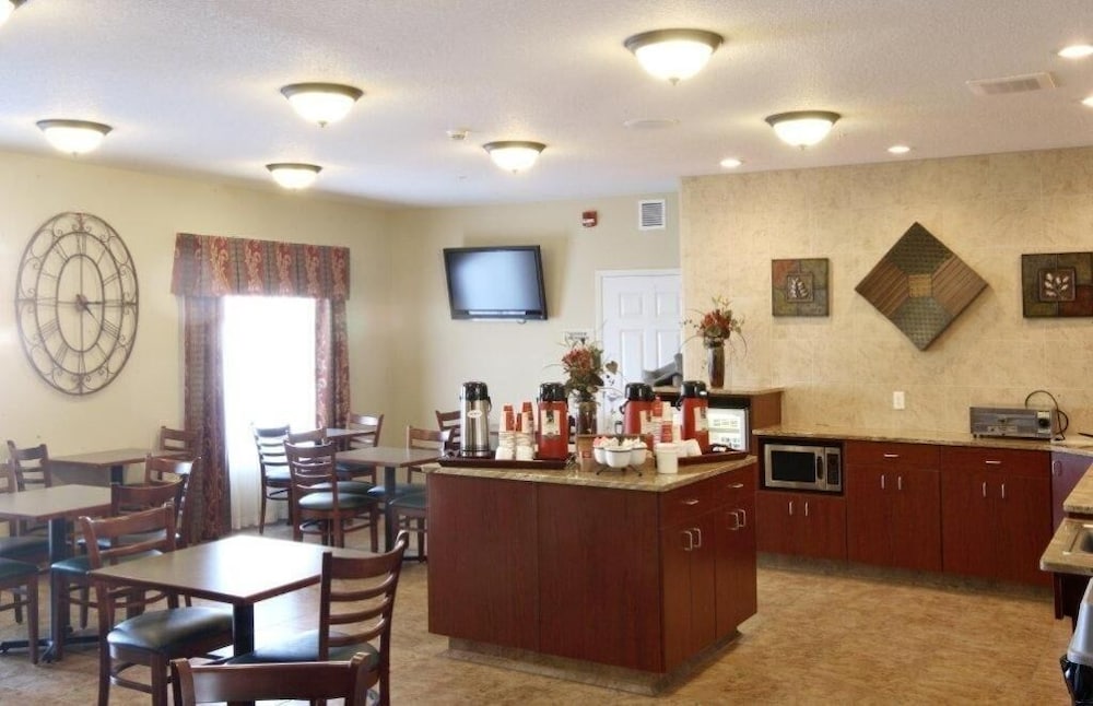 GrandStay Residential Suites Hotel 43/56