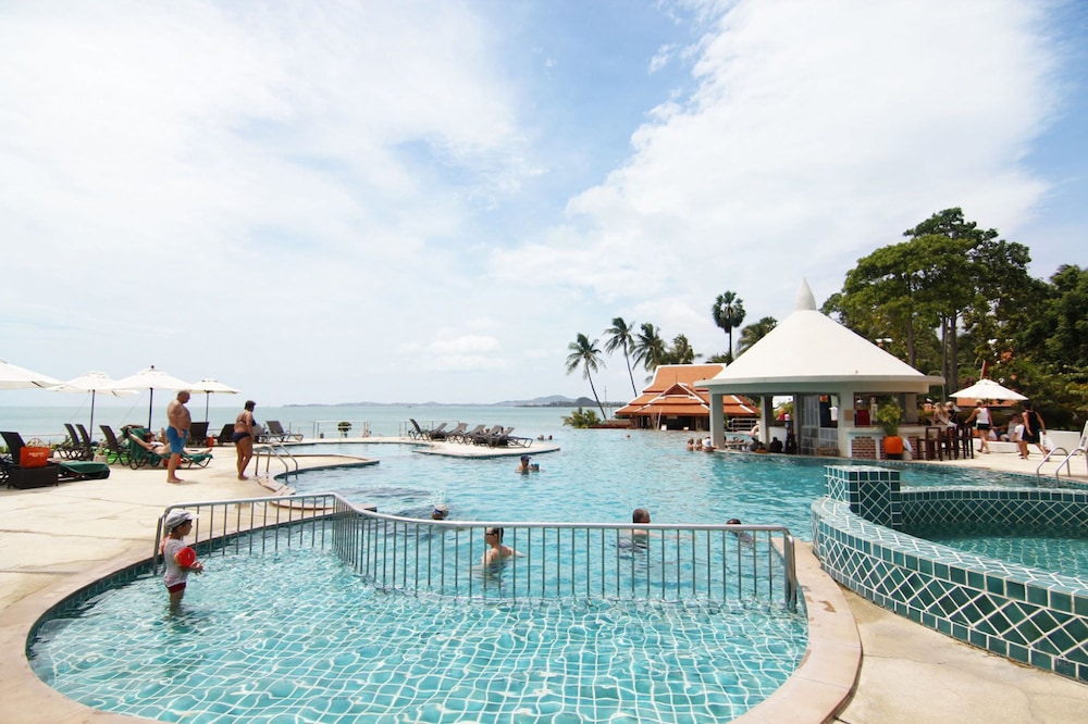 Samui Buri Beach Resort 38/50