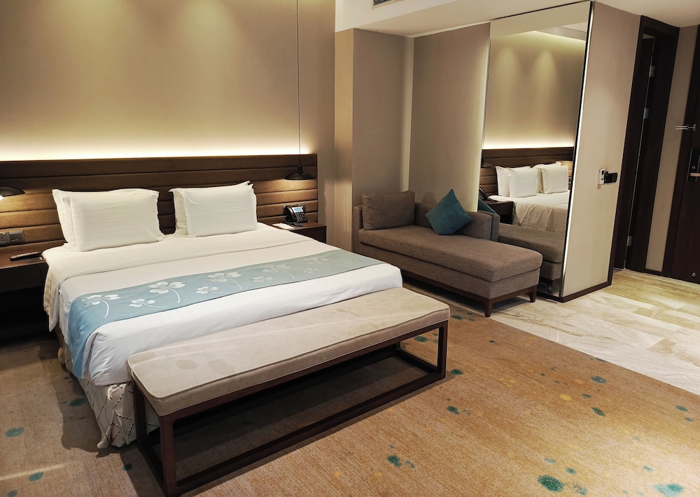 The Residence by Gulshan Club Limited 20/63