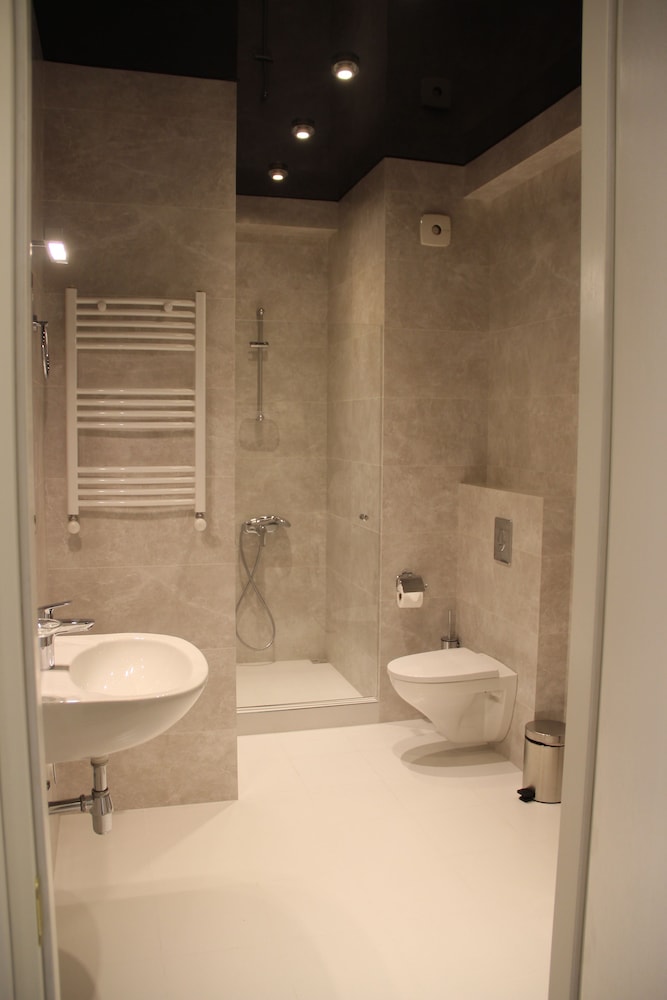 Super Luxury Apartments 42/50