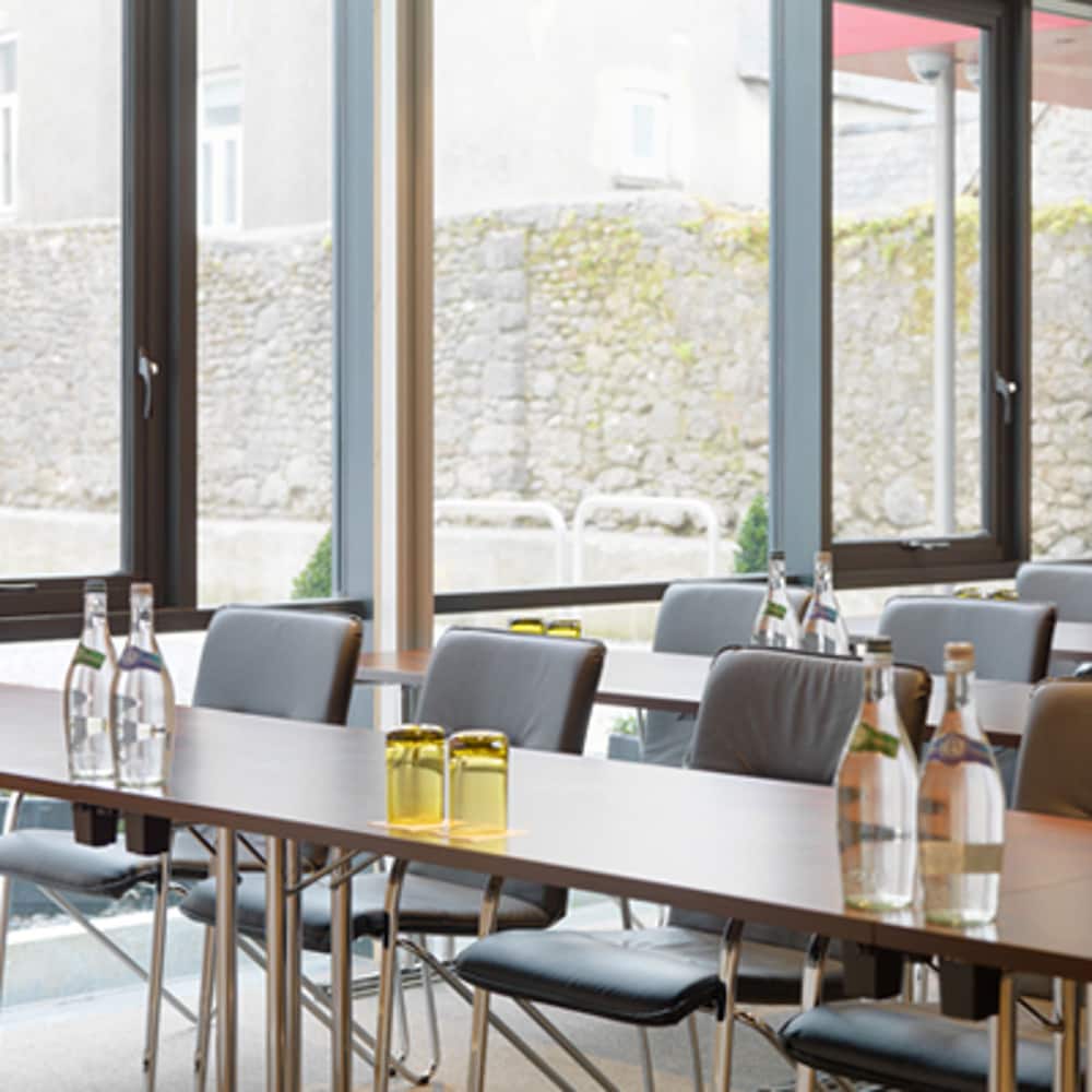 Pembroke Kilkenny Hotel 35/42