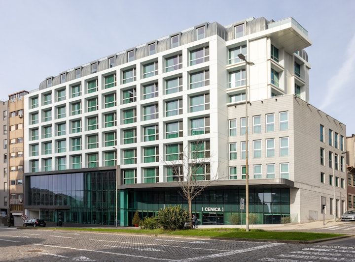 Cenica Porto Hotel, Curio Collection by Hilton 52/57