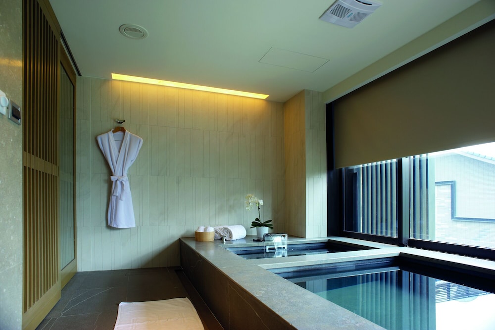 Grand View Resort Beitou 50/50