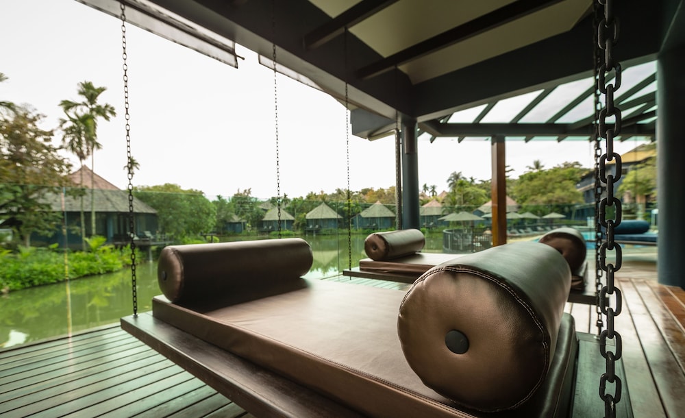 Peace Laguna Resort and Spa 27/50
