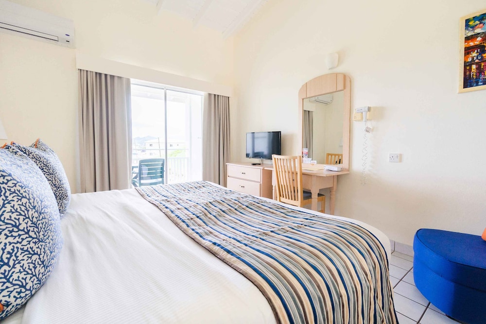 Siesta Hotel 23/75