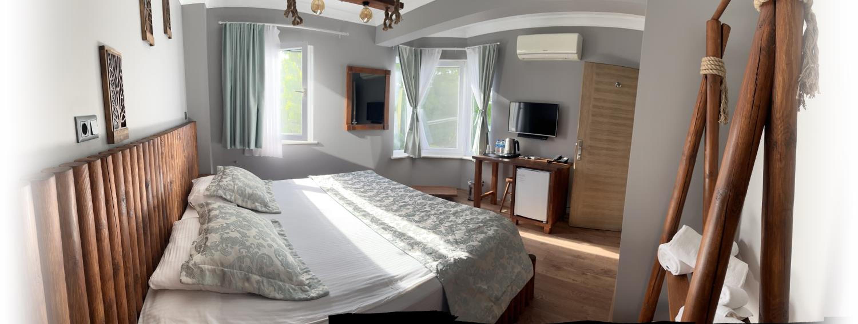 Senler Hotel 12/50