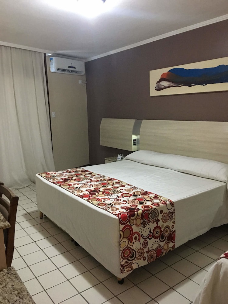 Sueds Plaza Hotel 30/56