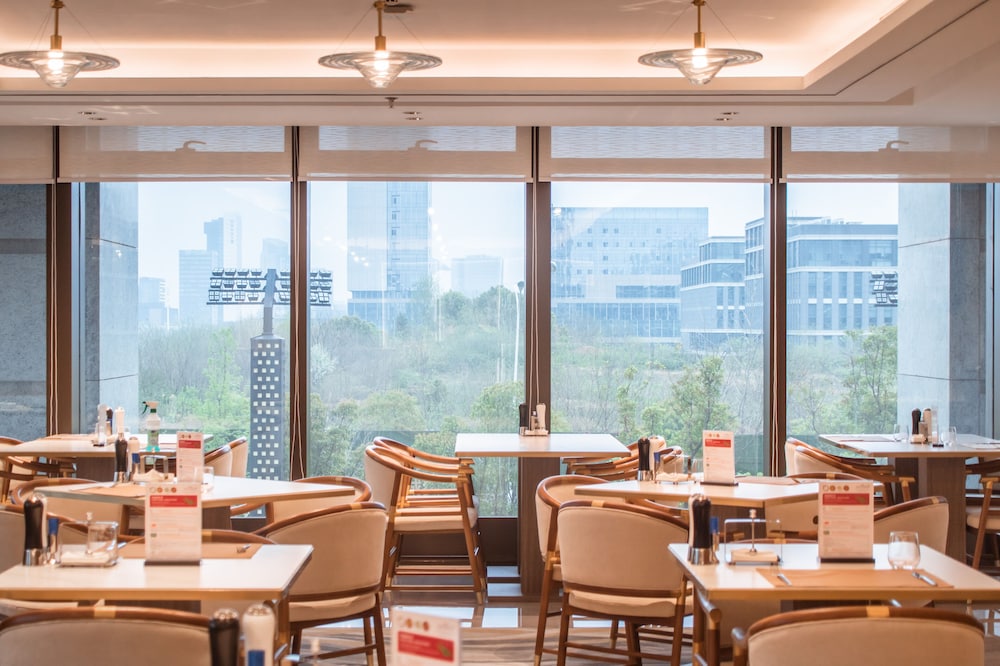 Howard Johnson Optics Valley Hotel Wuhan 21/34