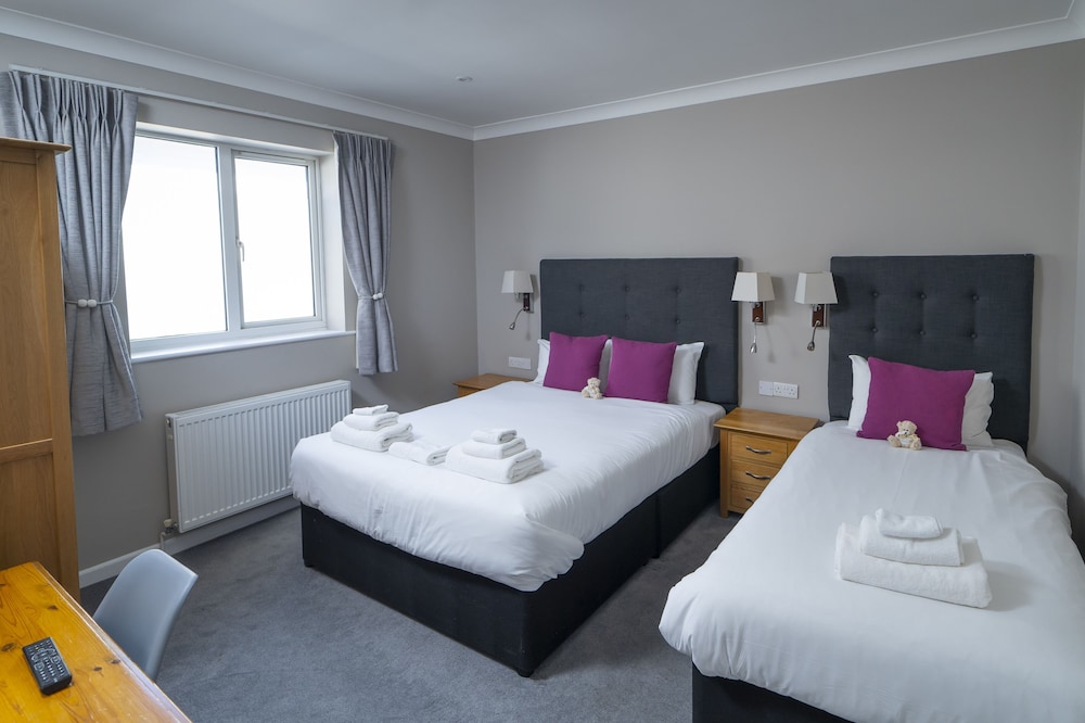 2 Bedrooms, Apartment, 1 Single and 2 Queen Beds