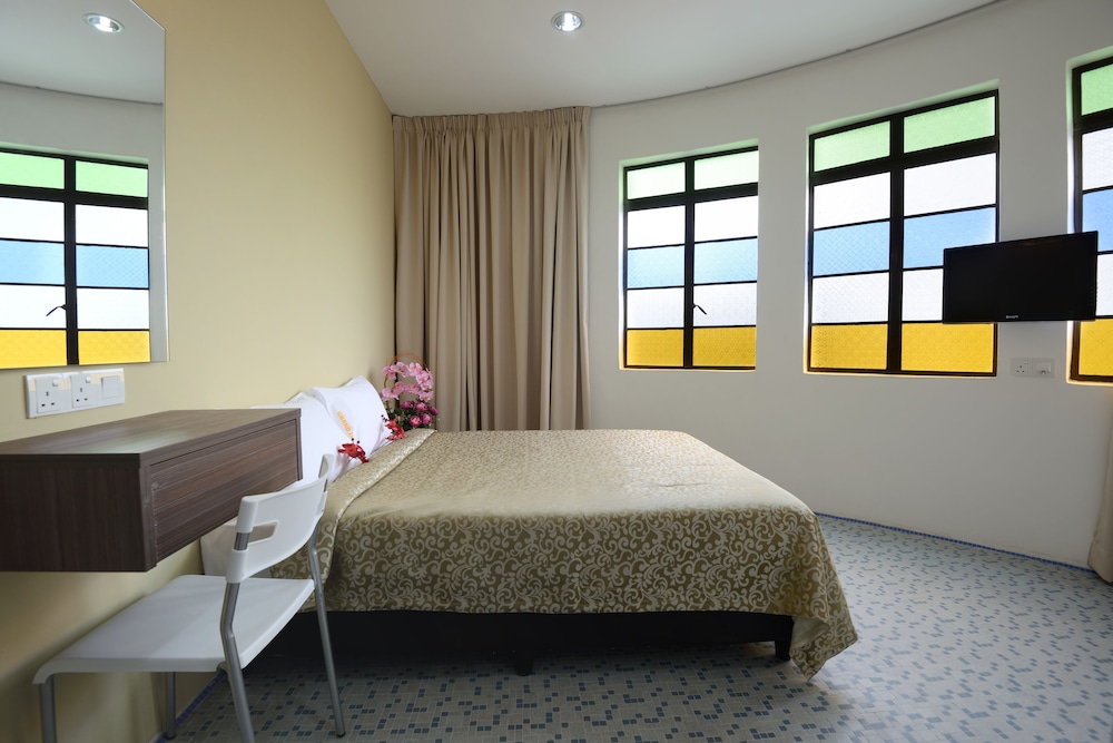Swing & Pillows @ Grand Inn George Town Penang 23/38
