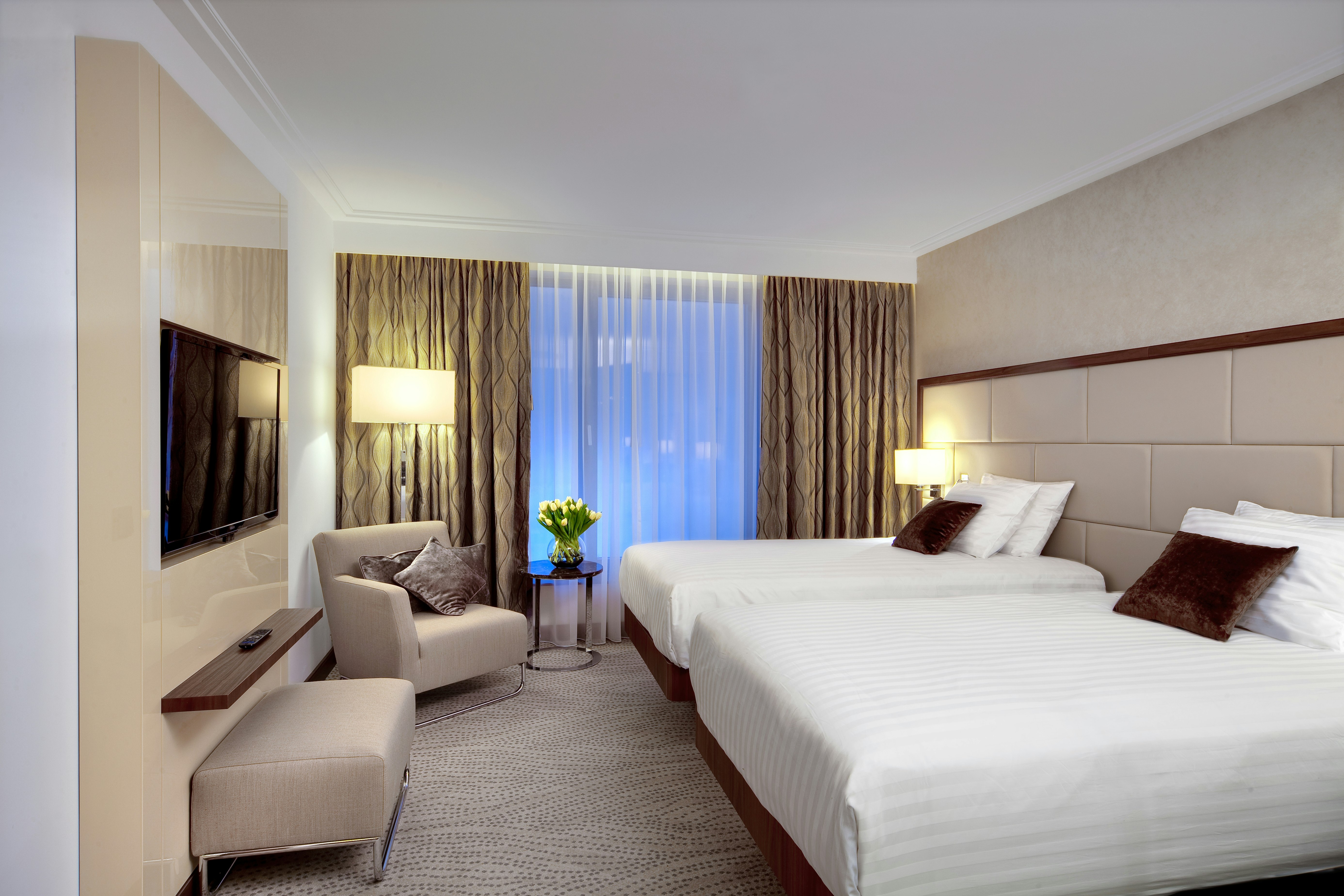 GUEST ROOM, TWIN BEDS