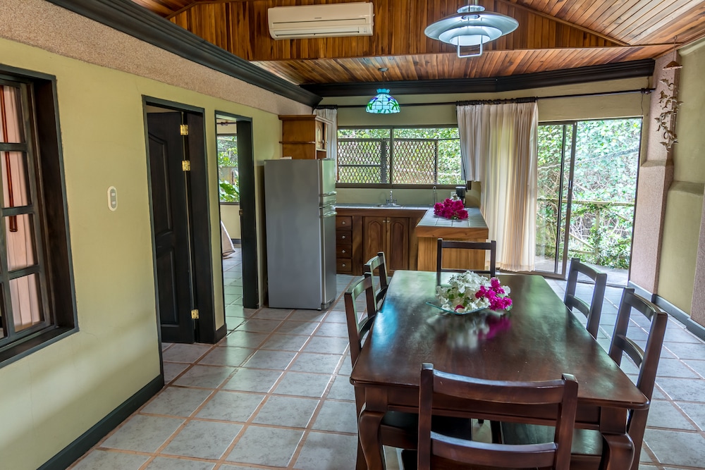 Kayak Lodge 23/40