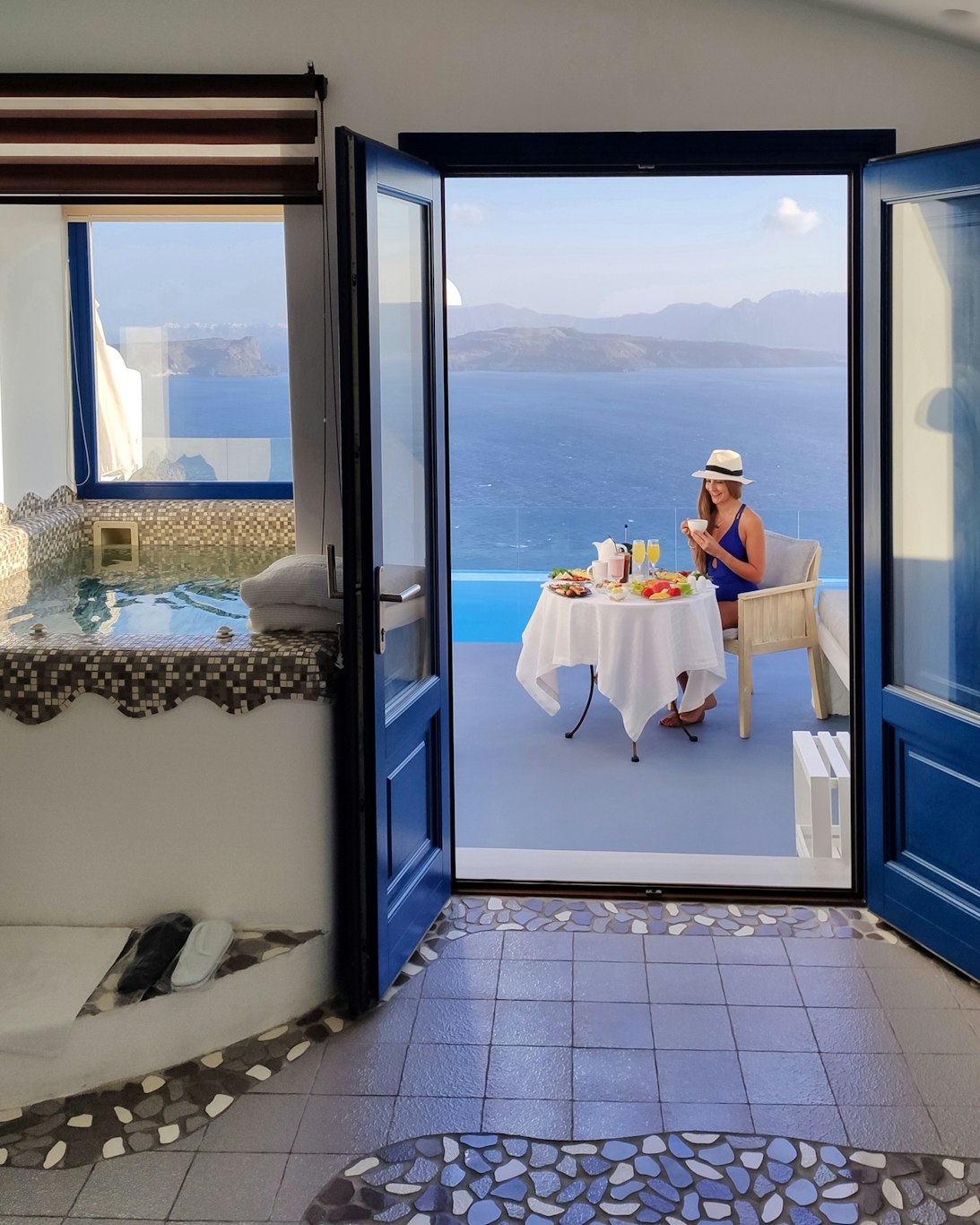 Astarte Suites 6/18