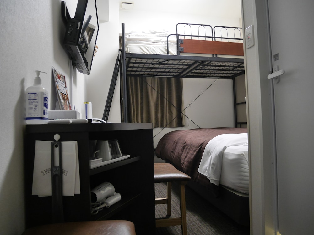 Hotel Glany's Kumagayaekimae 10/18